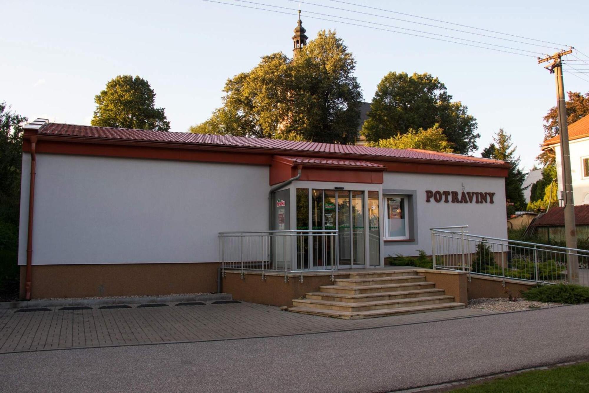 Ferienwohnung Restaurace Na Krizovatce Božanov Exterior foto